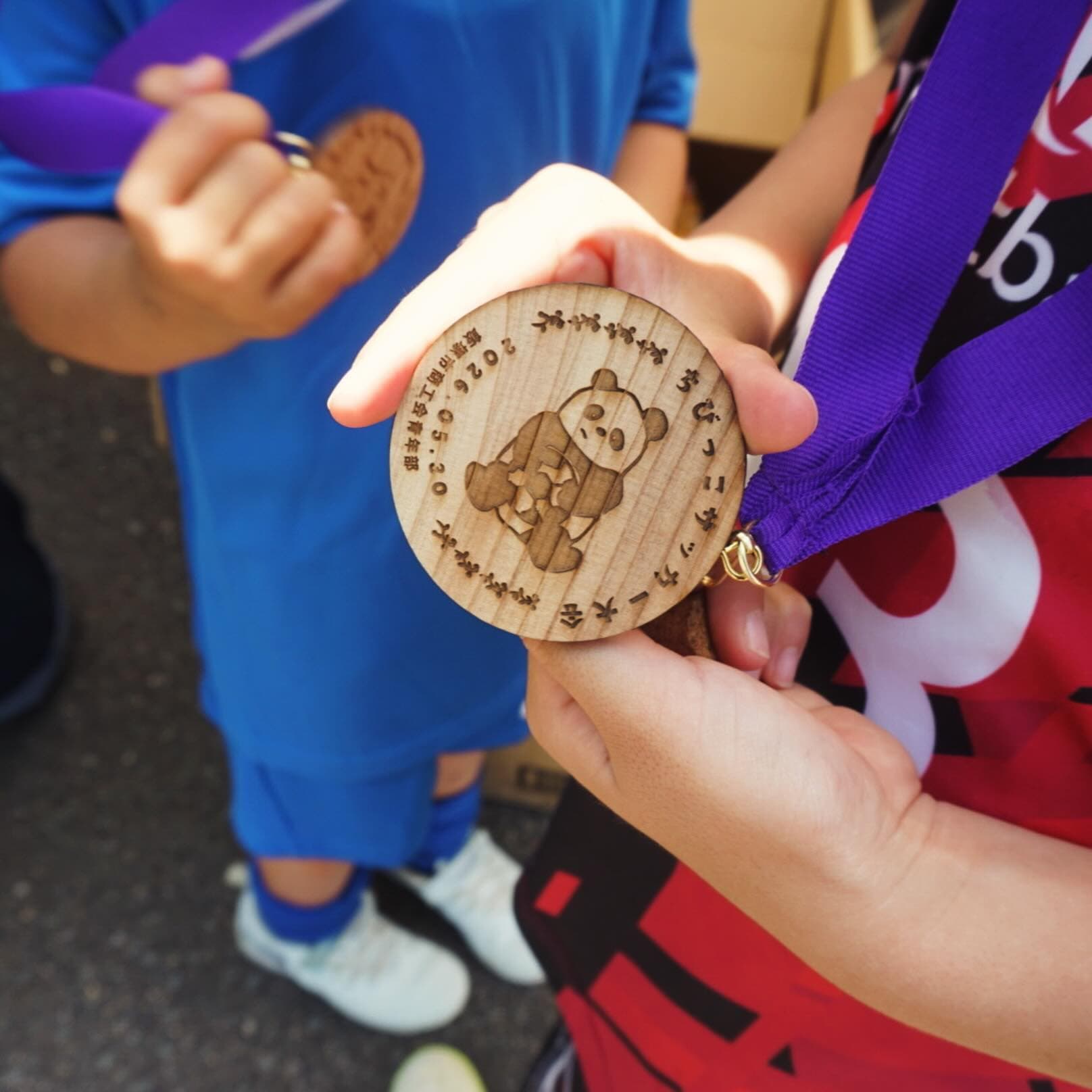 2026.05.30 ちびっこサッカー大会のメダルをデザイン・制作しました。(3枚目)